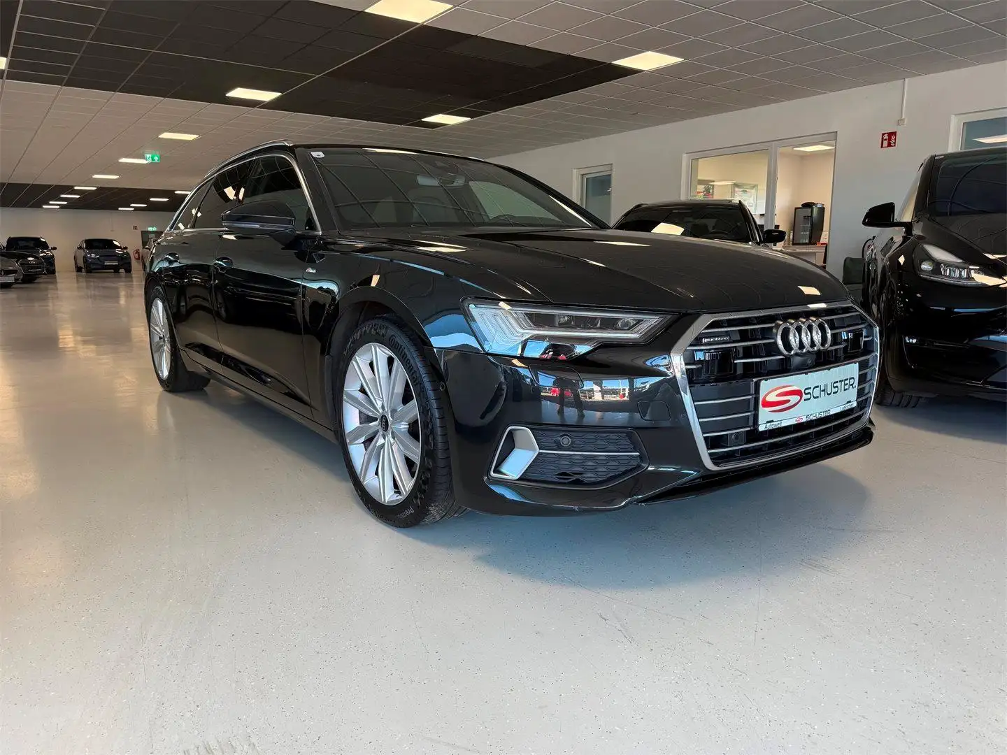 Audi A6 Avant 50 TDI quattro SPORT Aut. MATRIX-LED NAVI Noir - 1