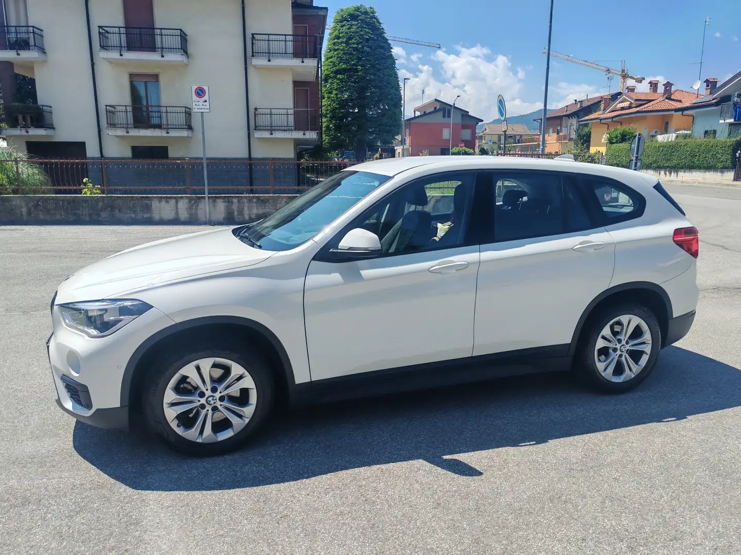 BMW X1 xdrive18d Advantage auto con head-up display Bianco - 1