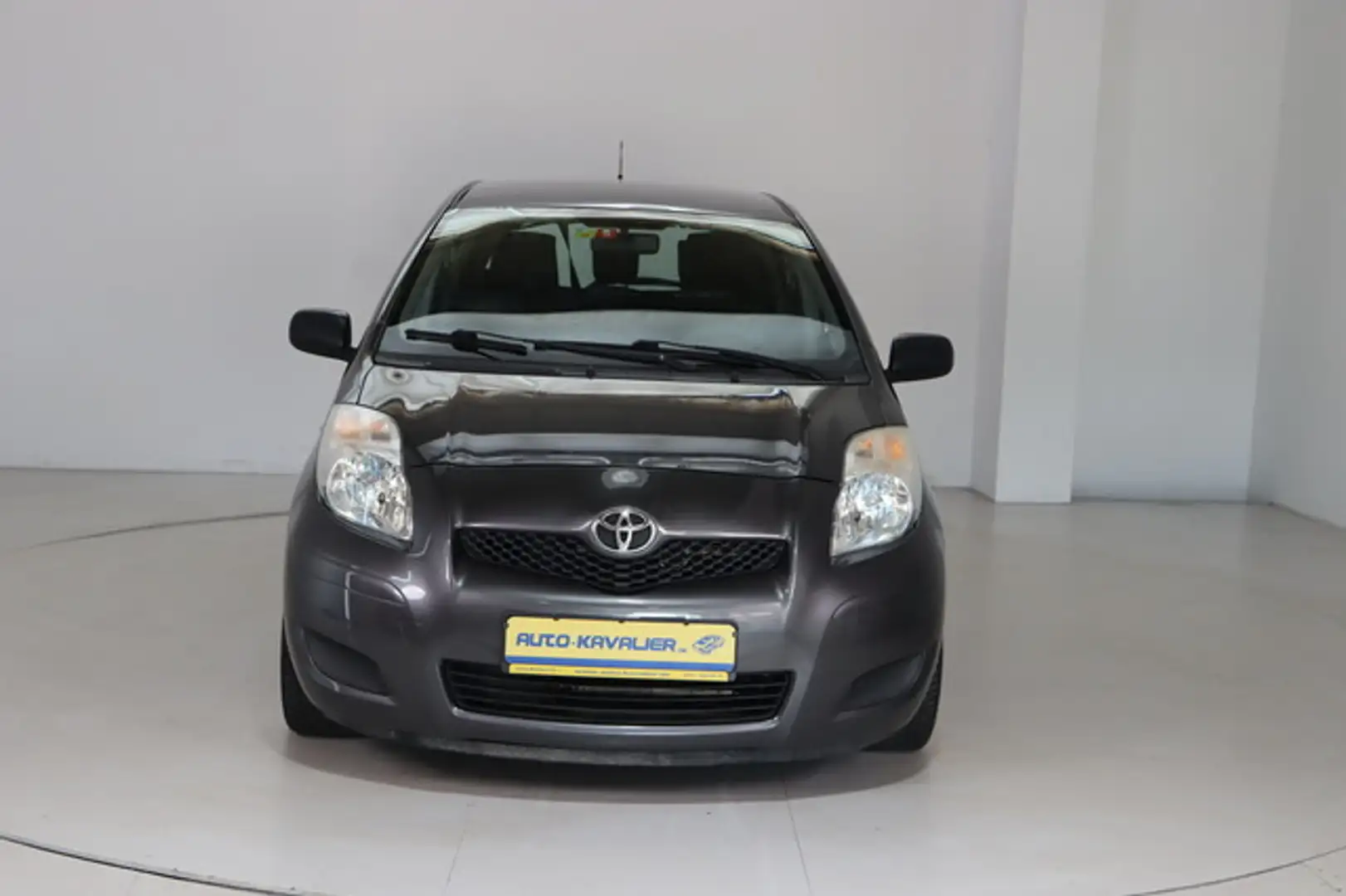 Toyota Yaris 1.33-l-Dual-VVT-i *Klima * HU/AU bis 02.27 Grau - 2
