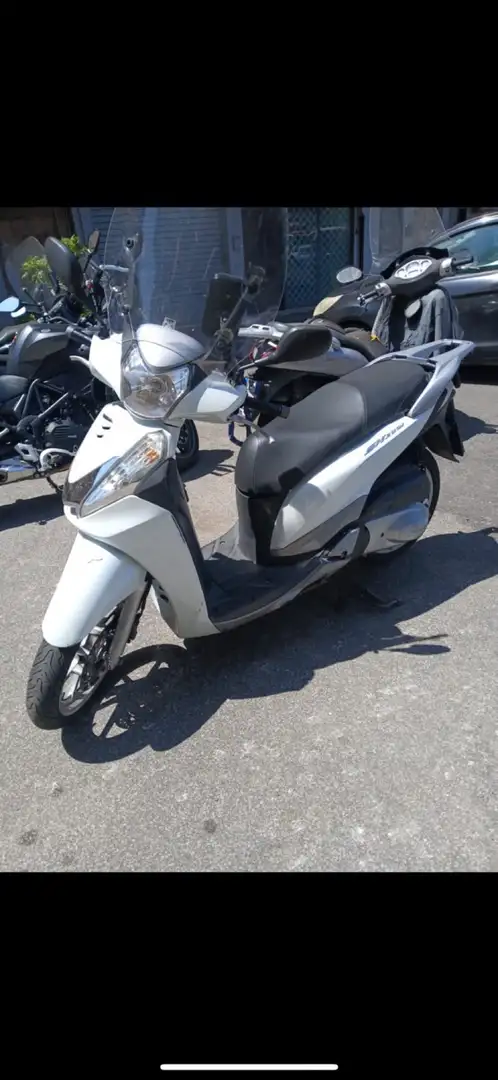 Honda SH 300 sport - 1