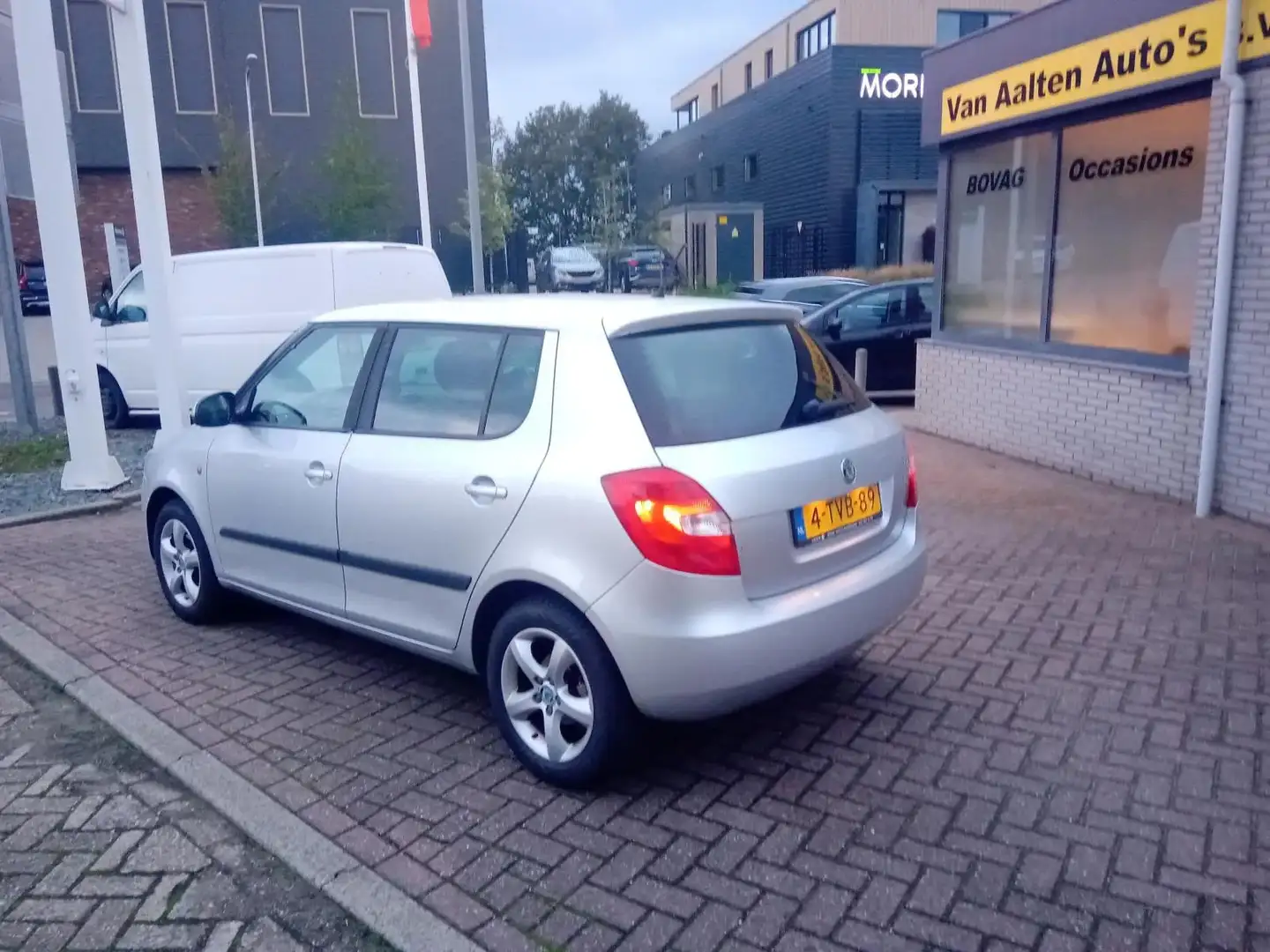 Skoda Fabia 1.2 TSI Ambition Grijs - 2