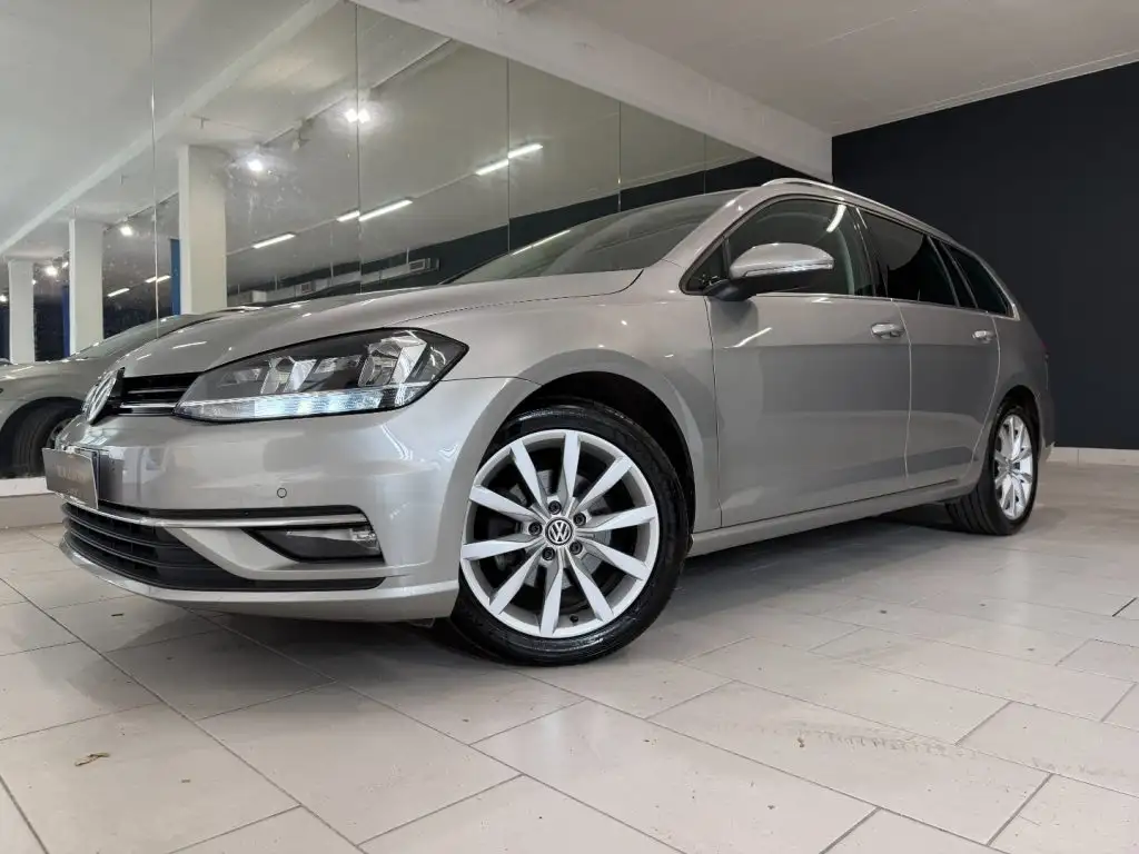 Volkswagen Golf Variant 2019 из Европы — купить под ключ