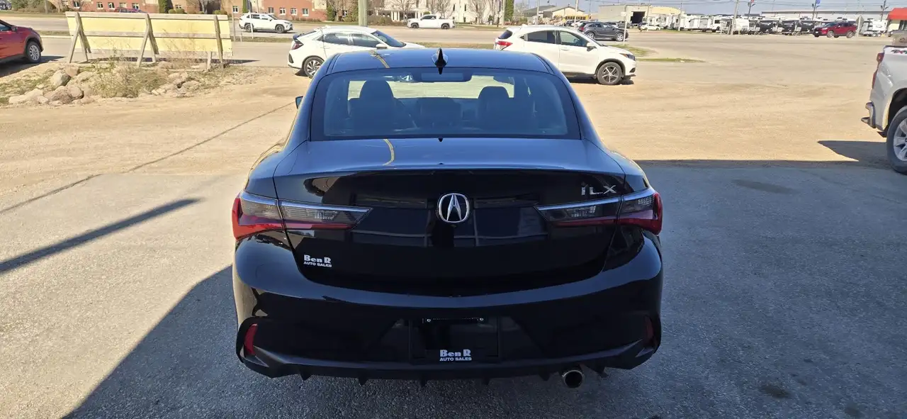 Acura ILX снимка Acura ILX
