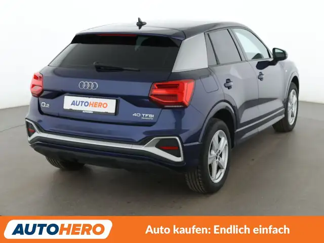 Audi Q2 view 6