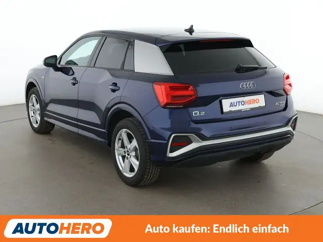 Audi Q2 view 4