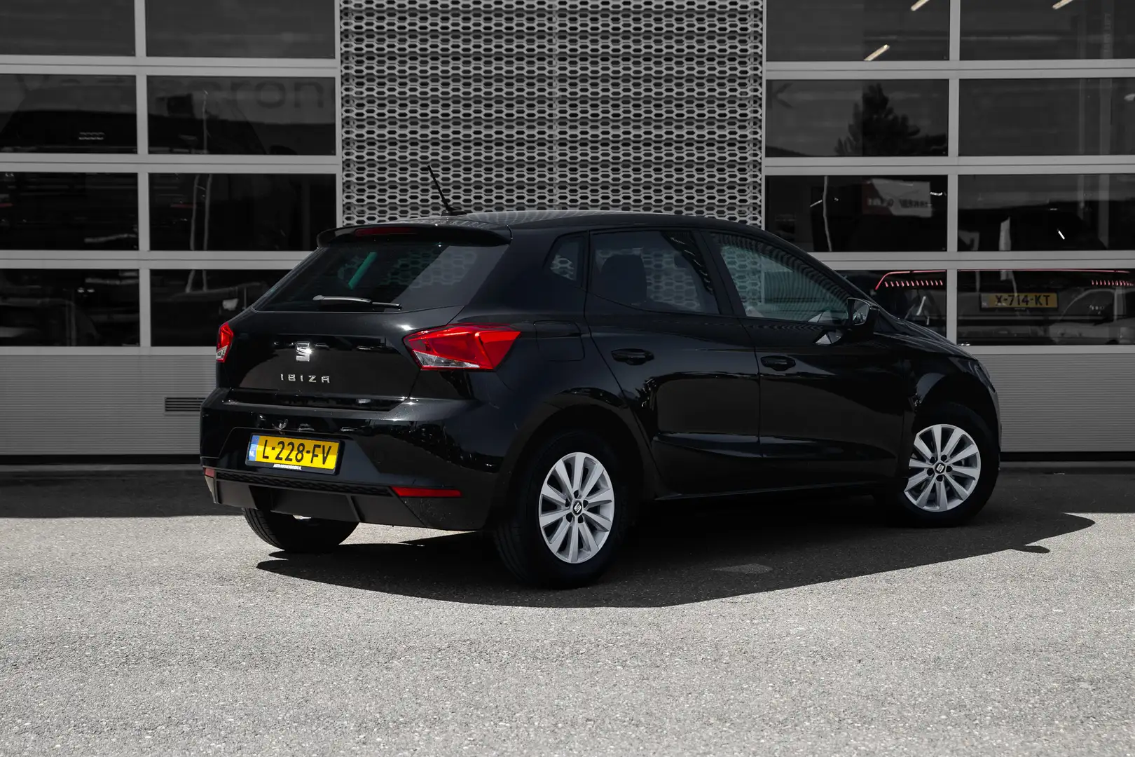 SEAT Ibiza 1.0 TSI Flex | Camera | Carplay | Navigatie | Crui Zwart - 2