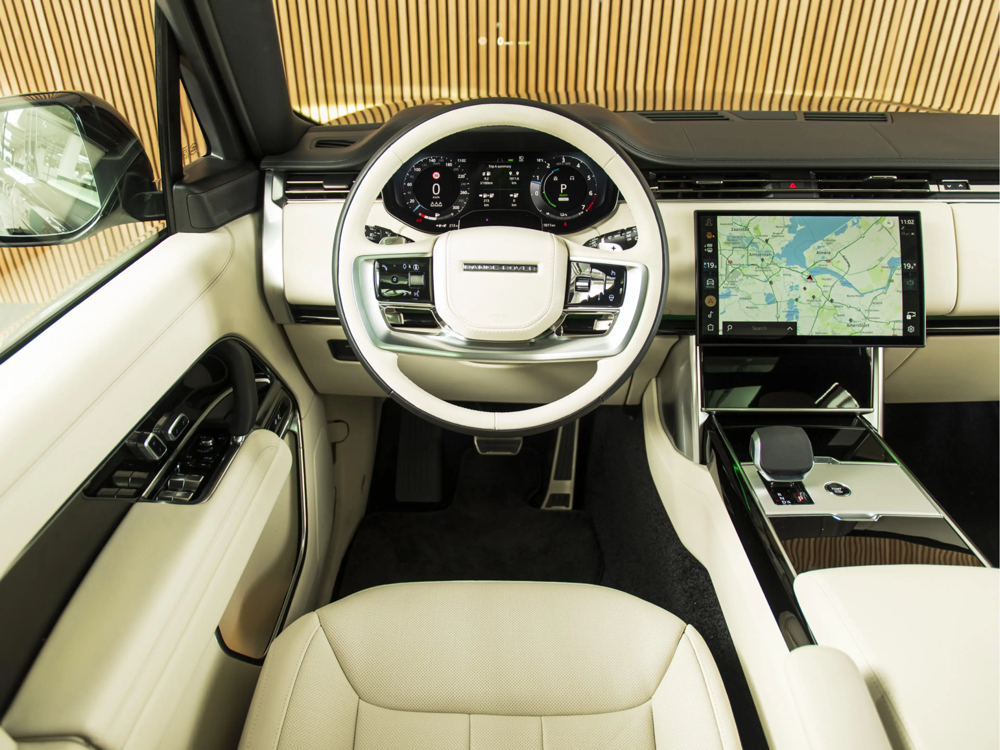 Land Rover Range Rover 3.0 P460e HSE PERLINO LEATHER | MASSAGE | TOWB | P — photo 12