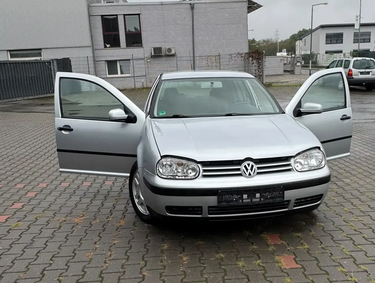 Volkswagen Golf 1.6, foto 1