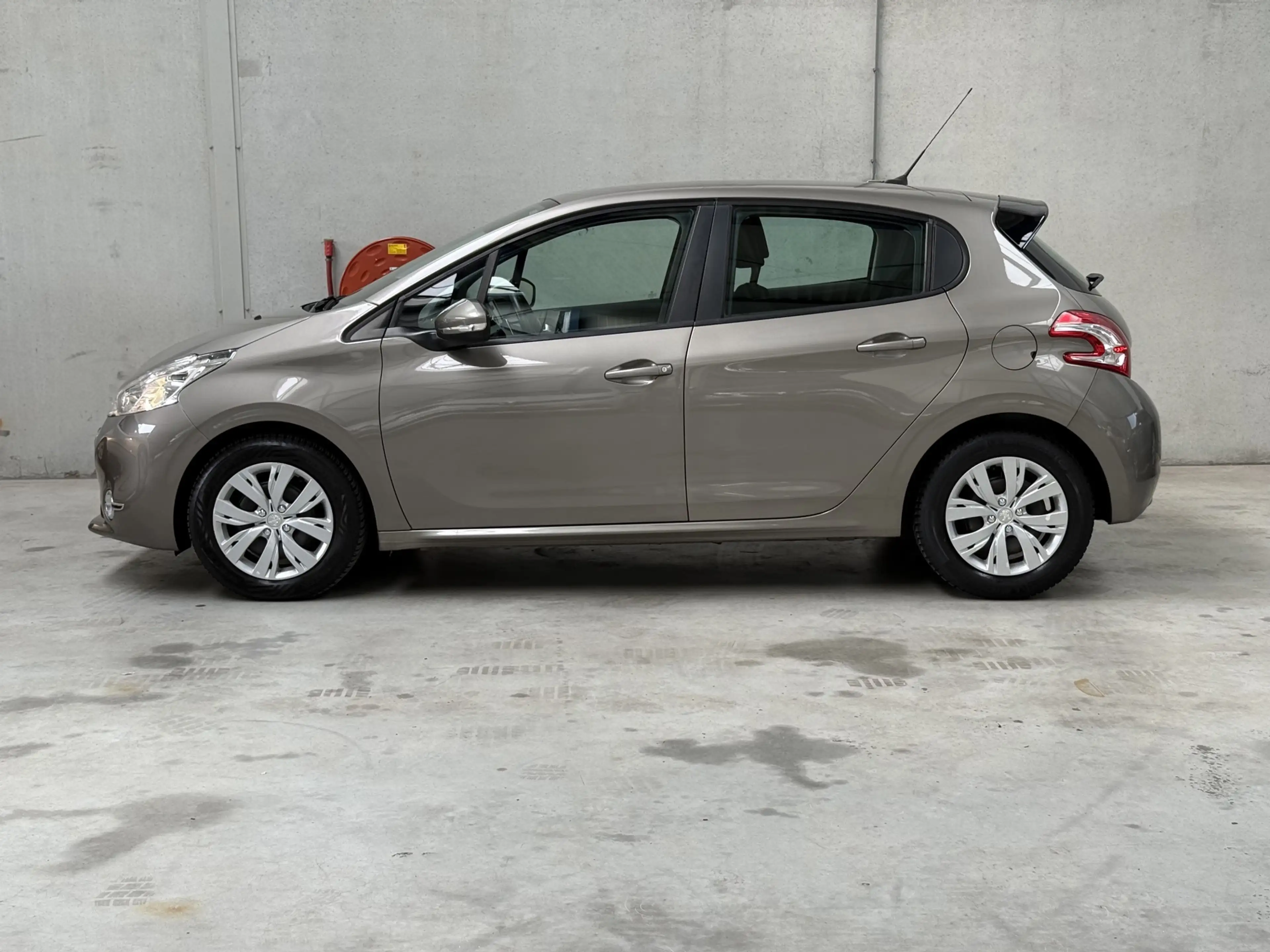 Peugeot 208 1.2 e-VTi Envy NAP Automaat Cruise Clima Navi — photo 3