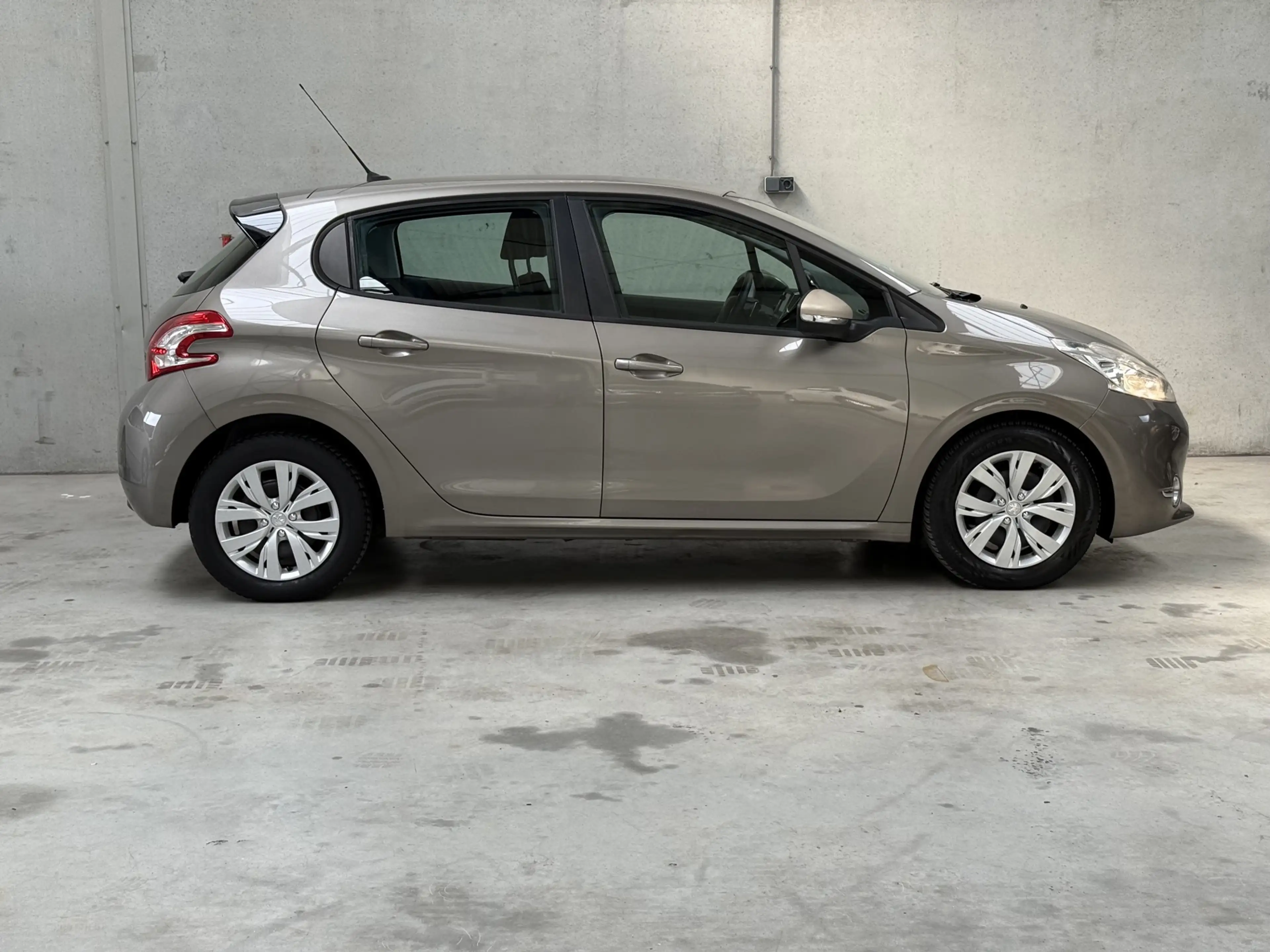 Peugeot 208 1.2 e-VTi Envy NAP Automaat Cruise Clima Navi — photo 7