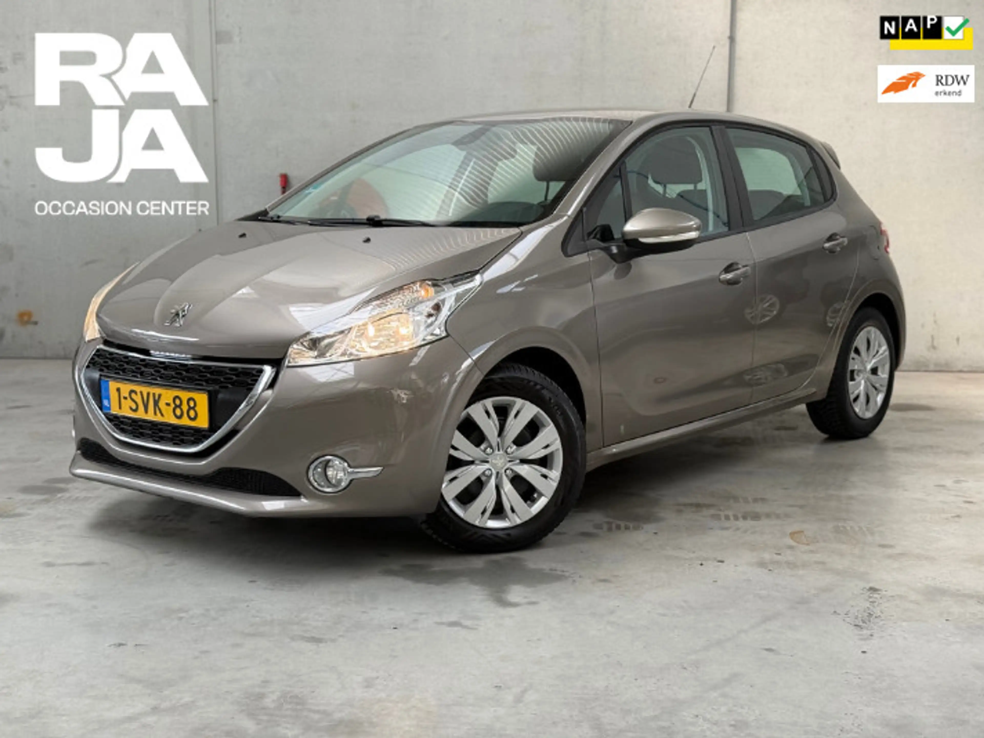 Peugeot 208 1.2 e-VTi Envy NAP Automaat Cruise Clima Navi