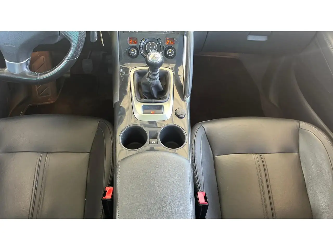 Peugeot 3008 3008 — photo 23