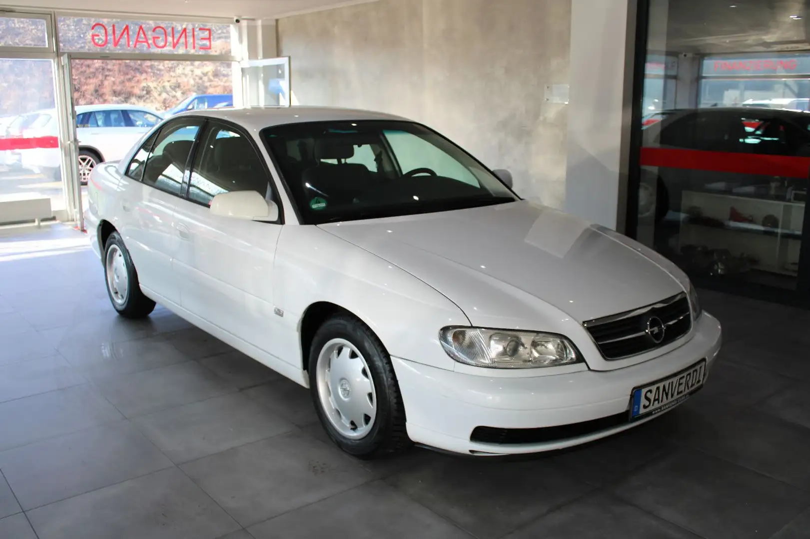 Opel Omega 2.2 16V Selection AUTOMATIK *II.HAND* Blanco - 2