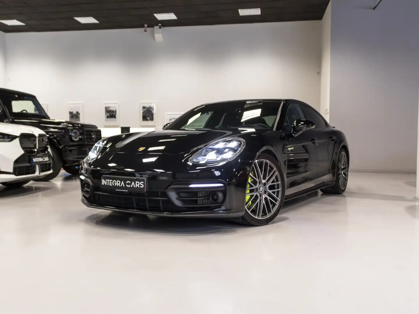 Porsche Panamera 4S E-Hybrid Aut. Negro - 2