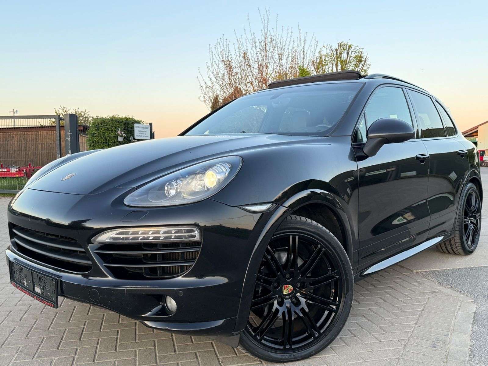 Second hand Porsche Cayenne 