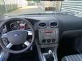 Ford Focus Wagon 1.8 Trend Flexi Fuel nw Apk Zeer nette Auto Grijs - thumbnail 16