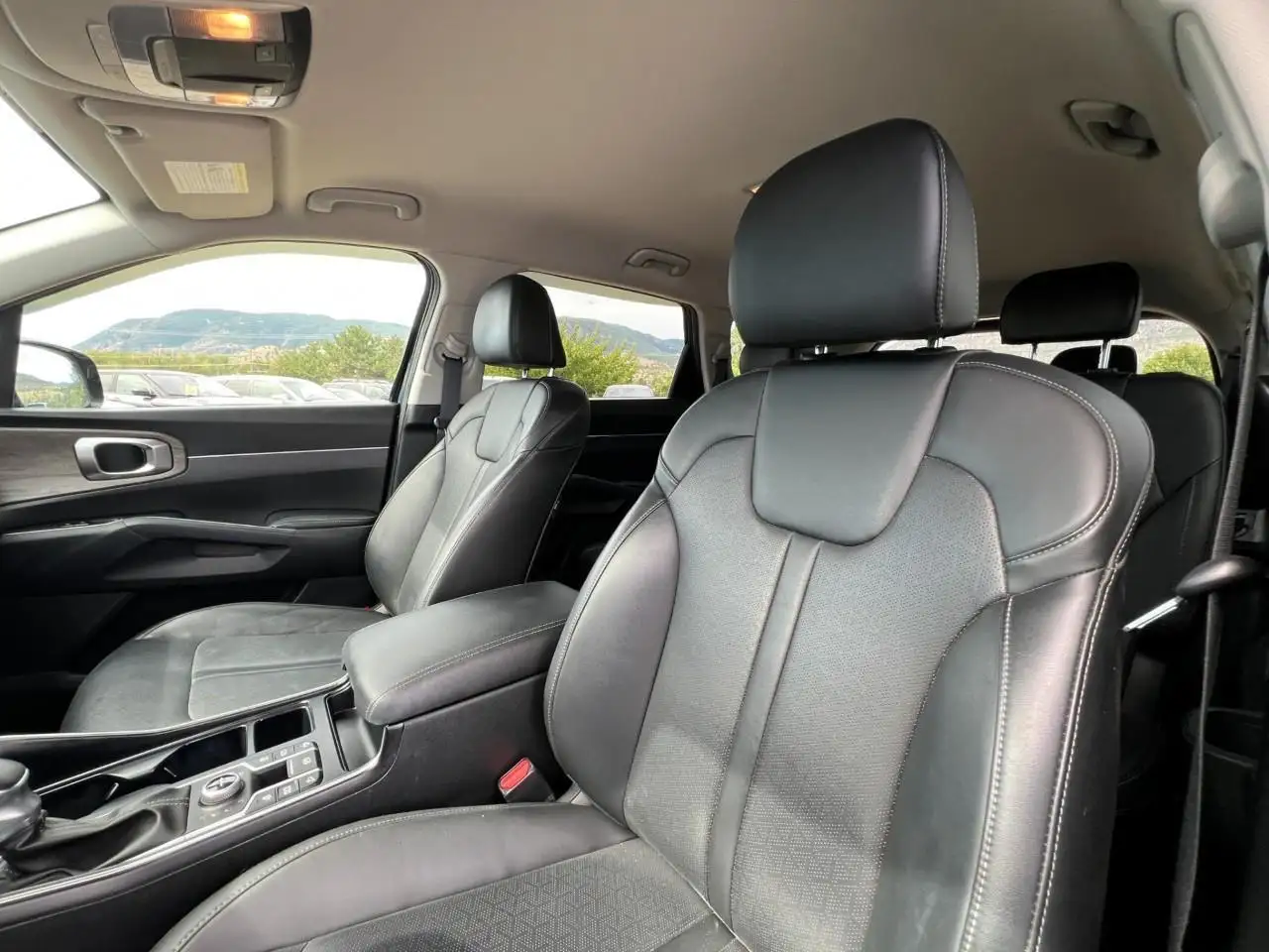 Kia Sorento photo Kia Sorento