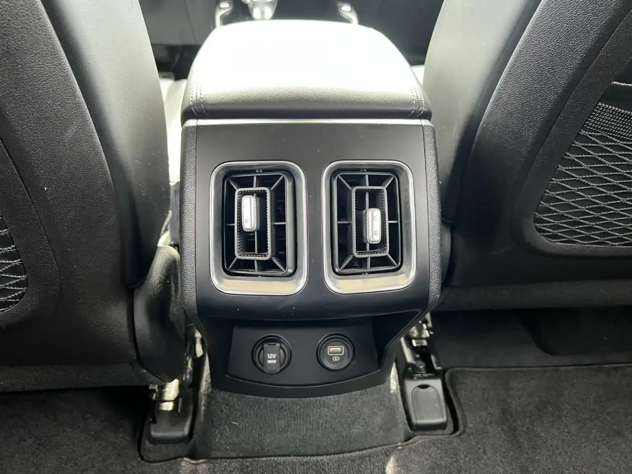 Kia Sorento photo Kia Sorento