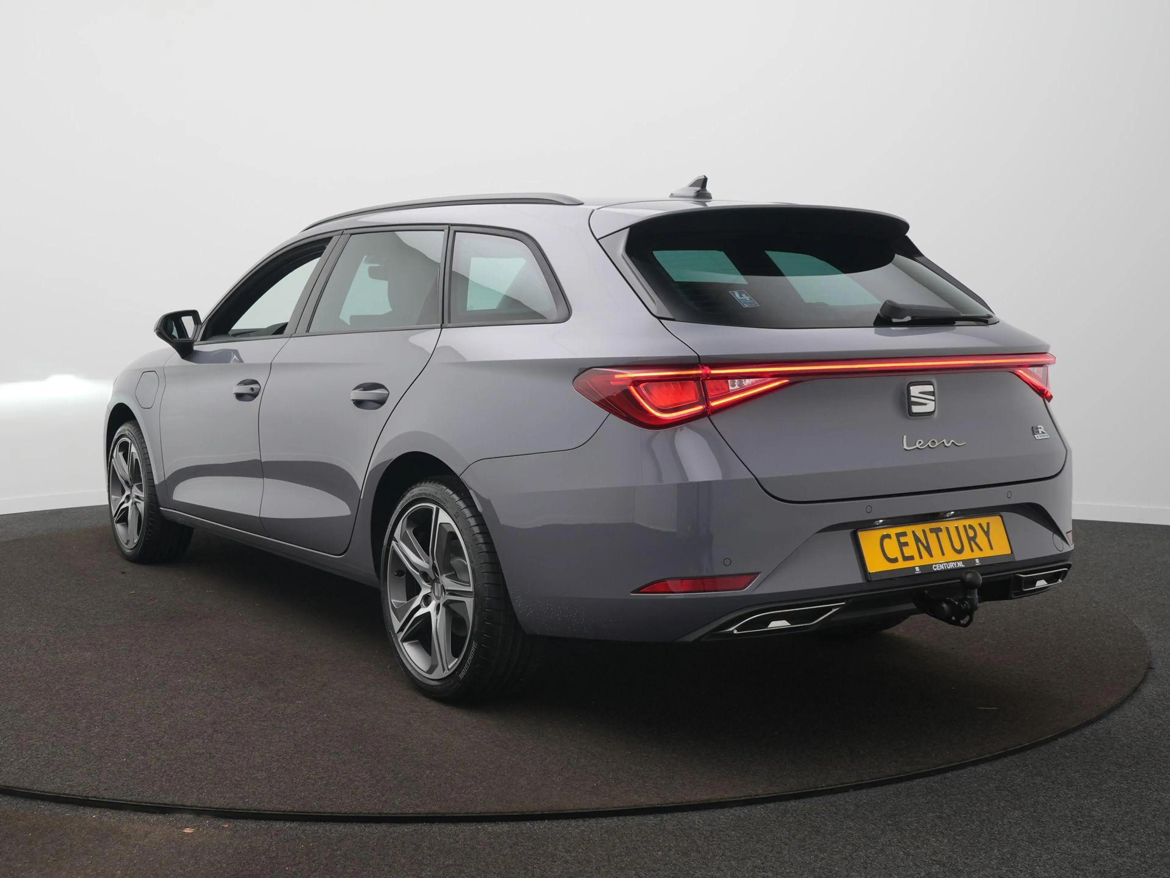 SEAT Leon e-Hybrid Sportstourer FR Business 1.5 TSI eHybrid 150 kW / — photo 7