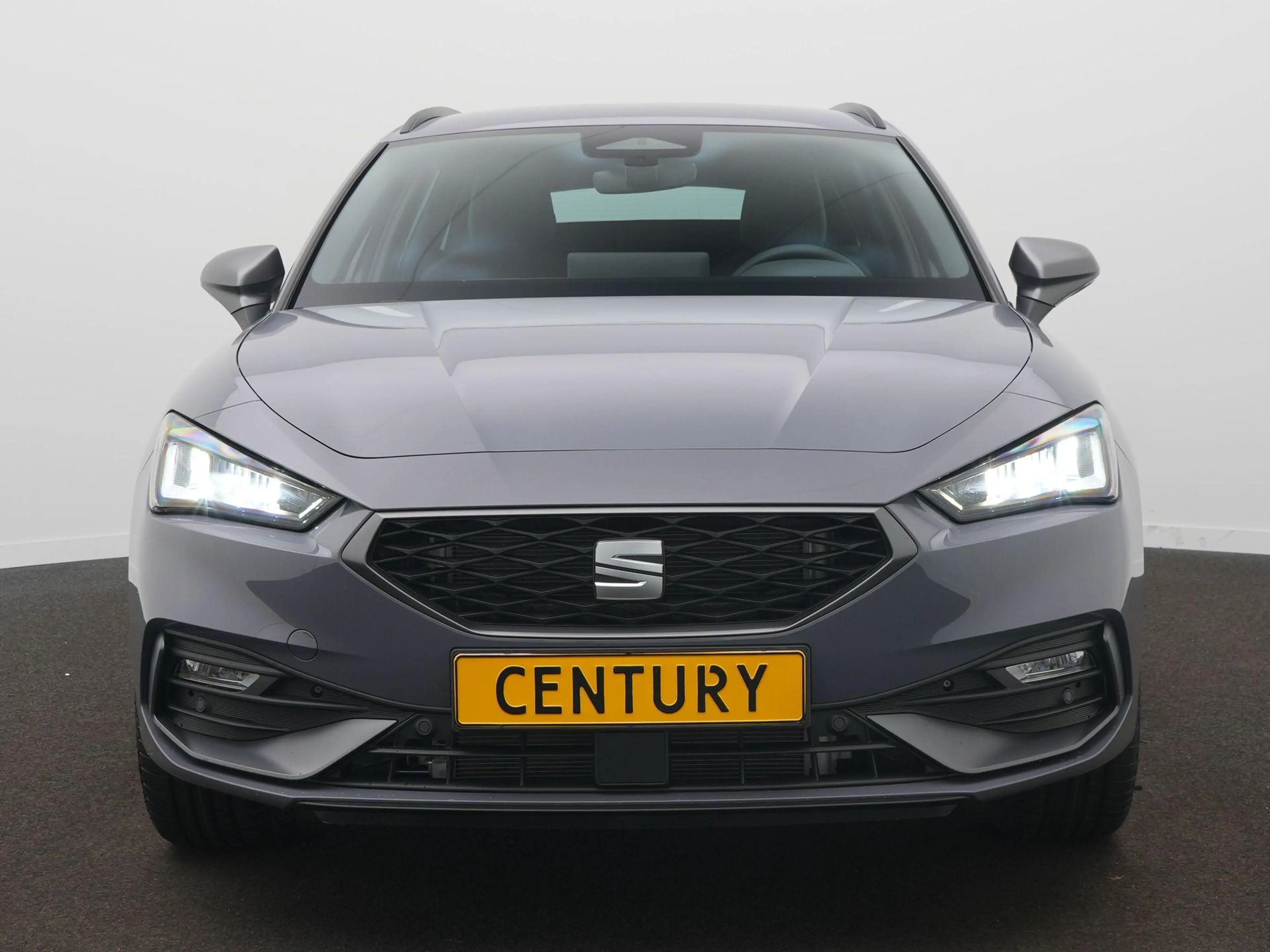 SEAT Leon e-Hybrid Sportstourer FR Business 1.5 TSI eHybrid 150 kW / — photo 2