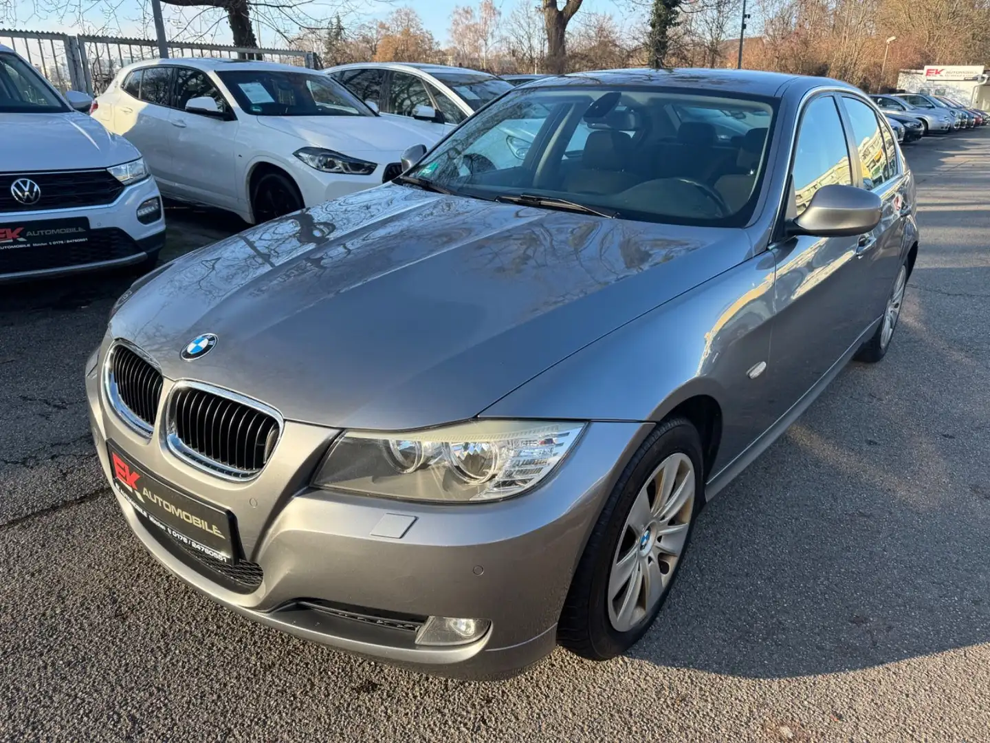 BMW 318 3 Limousine 318i PDC SHZ Grau - 1