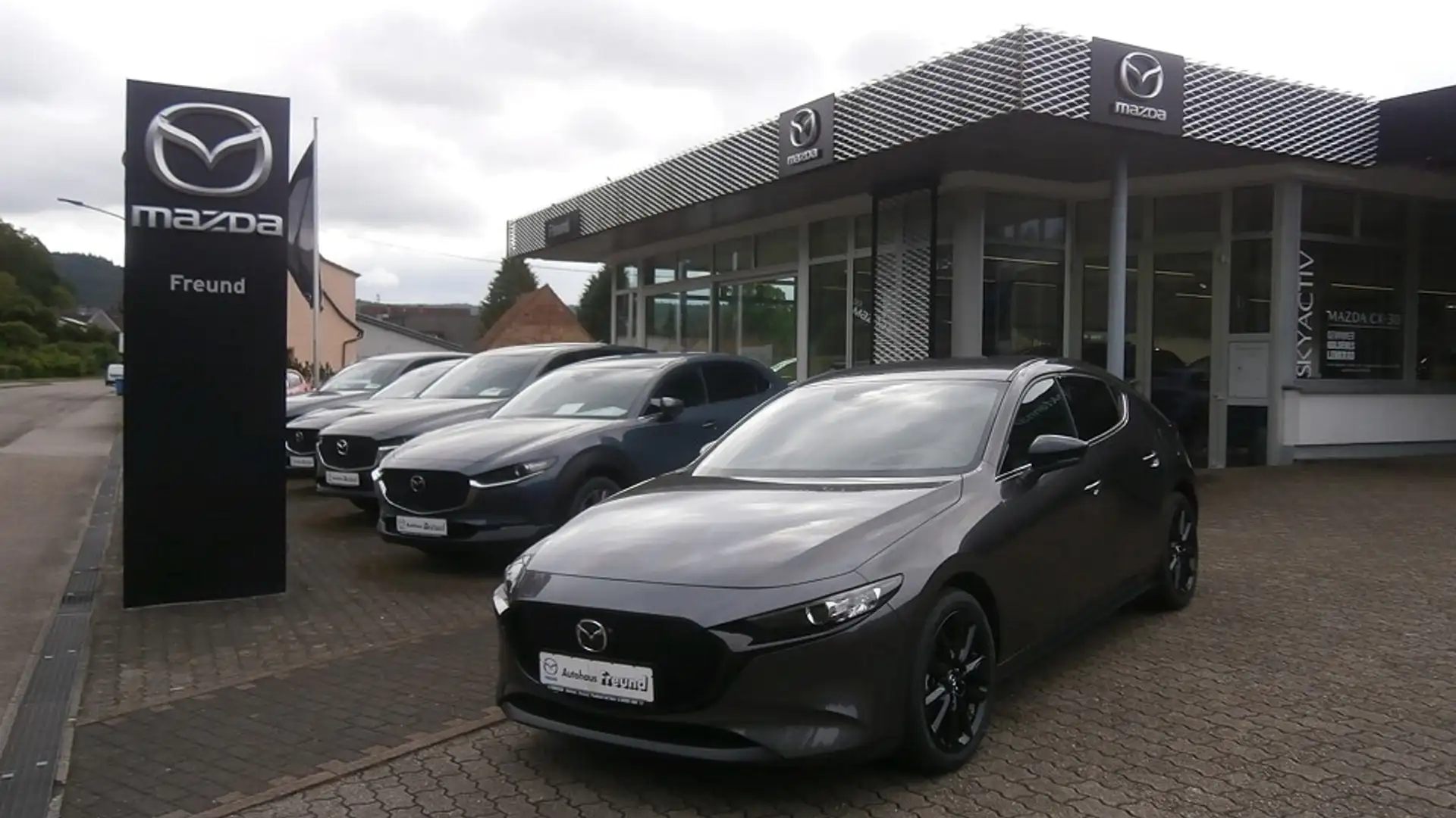 Mazda 3 2.0L SKYACTIV G 150PS 6AT FWD HOMURA LED Kamera H- Gris - 2
