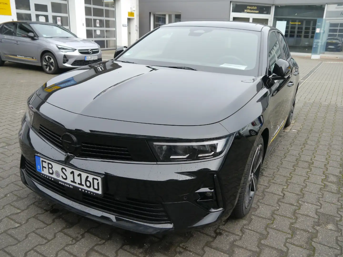 Opel Astra L 1.2 Turbo GS LED*SHZ*DAB*KLIM*KAMERA*PDC Černá - 2
