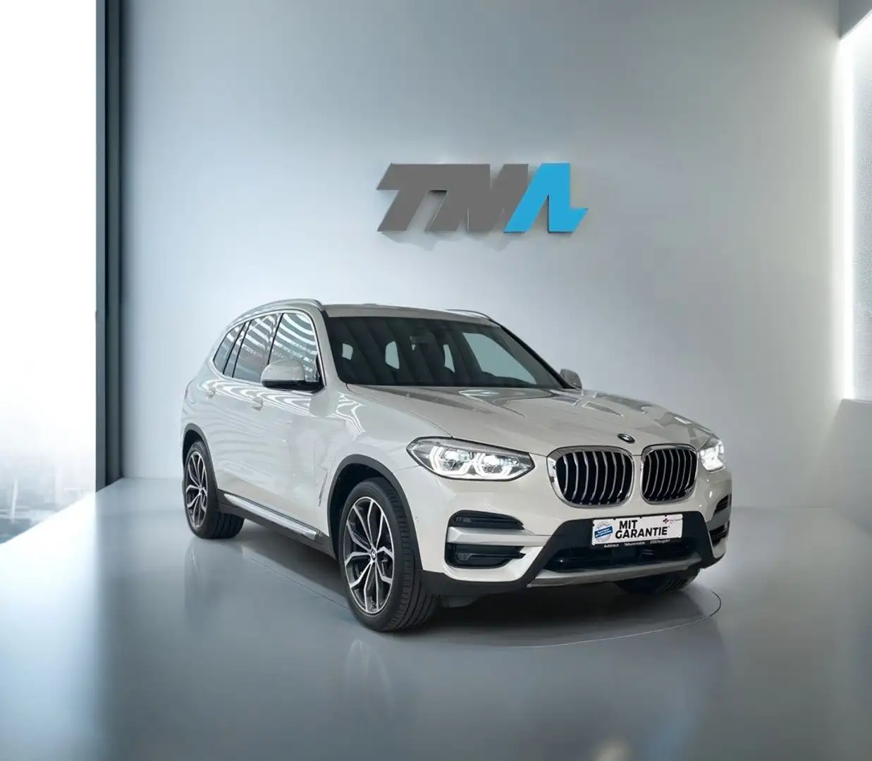 BMW X3 xDrive 20d xLine Leder M Sportfahrw. AHK Weiß - 1