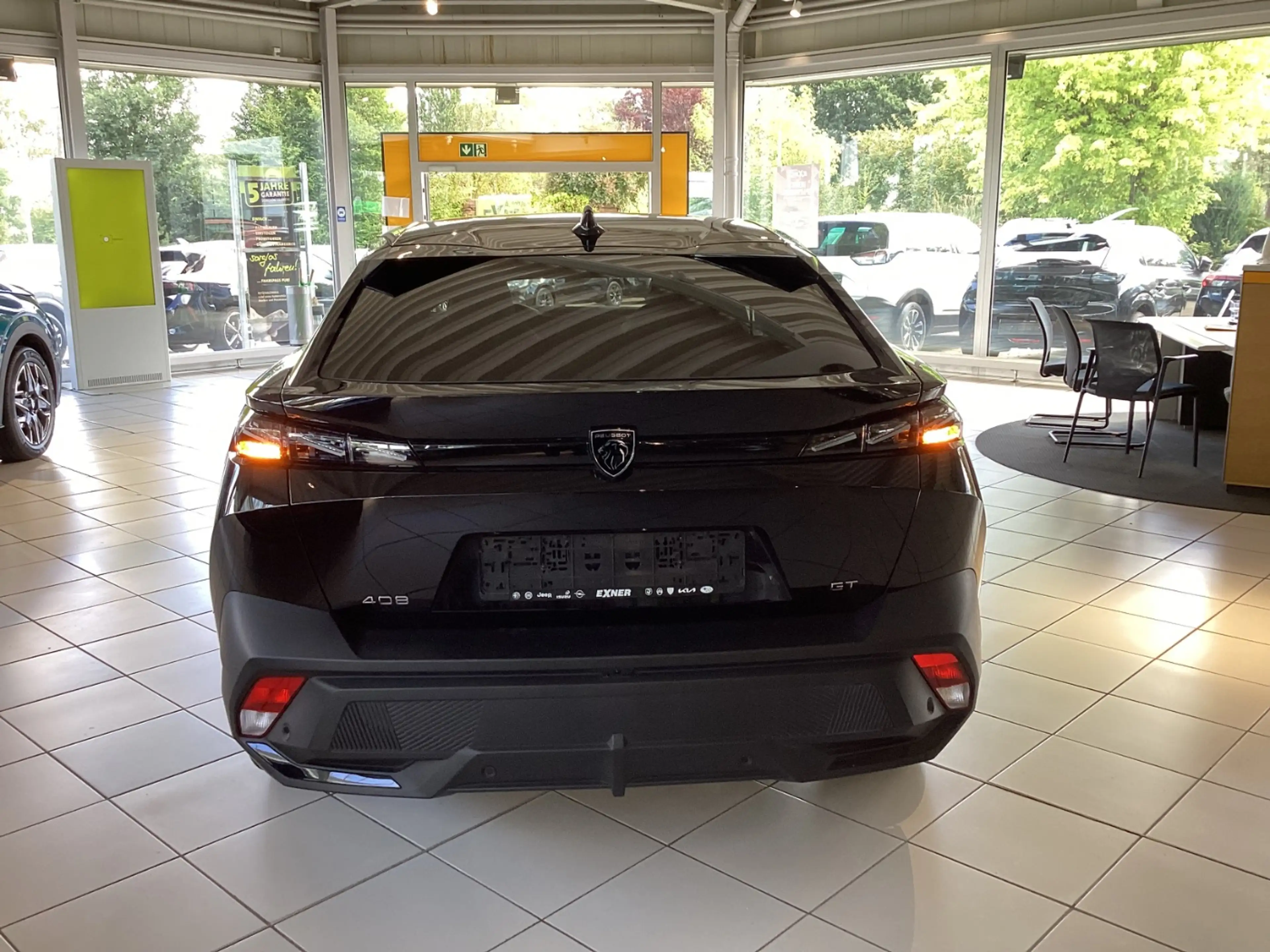 Peugeot 408 1.2 PureTech 130 GT Kamera+SHZ+LED+Navi+LM — photo 5