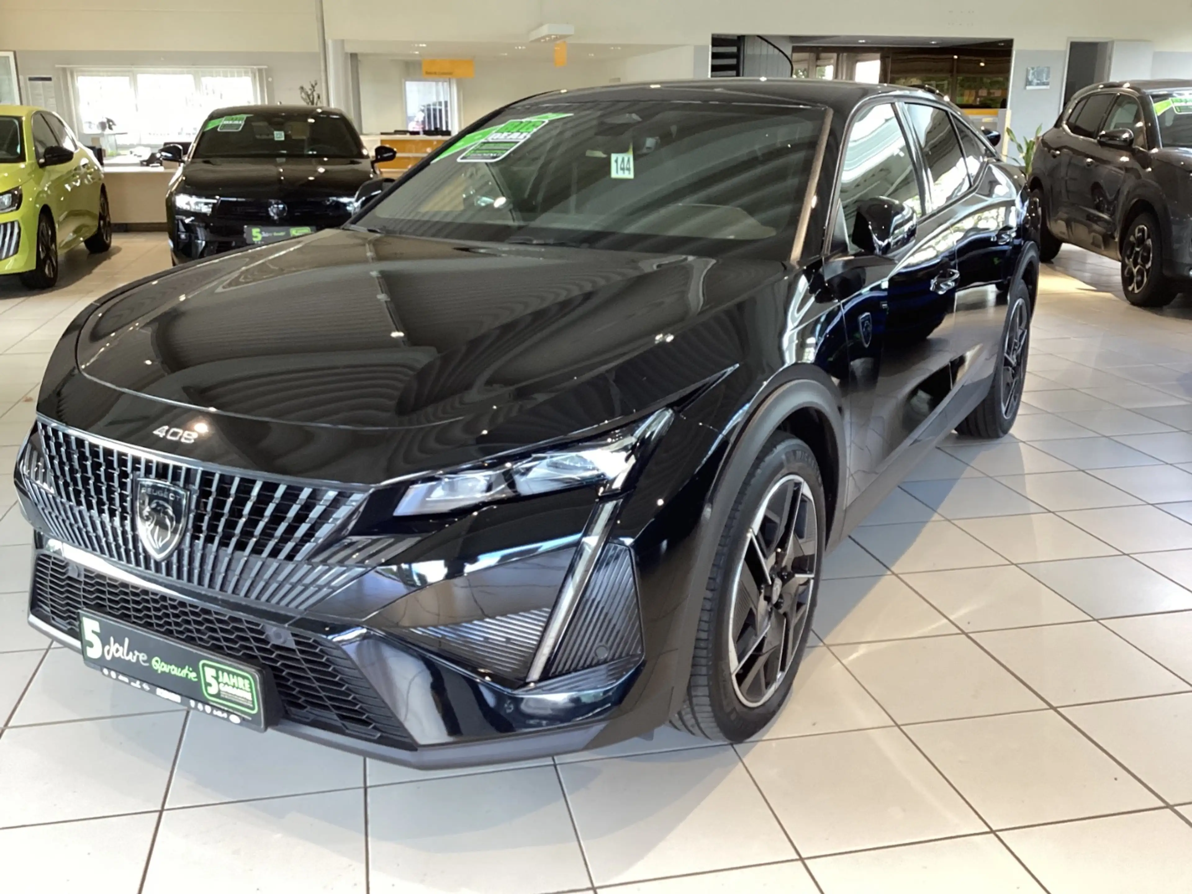 Peugeot 408 1.2 PureTech 130 GT Kamera+SHZ+LED+Navi+LM — photo 2