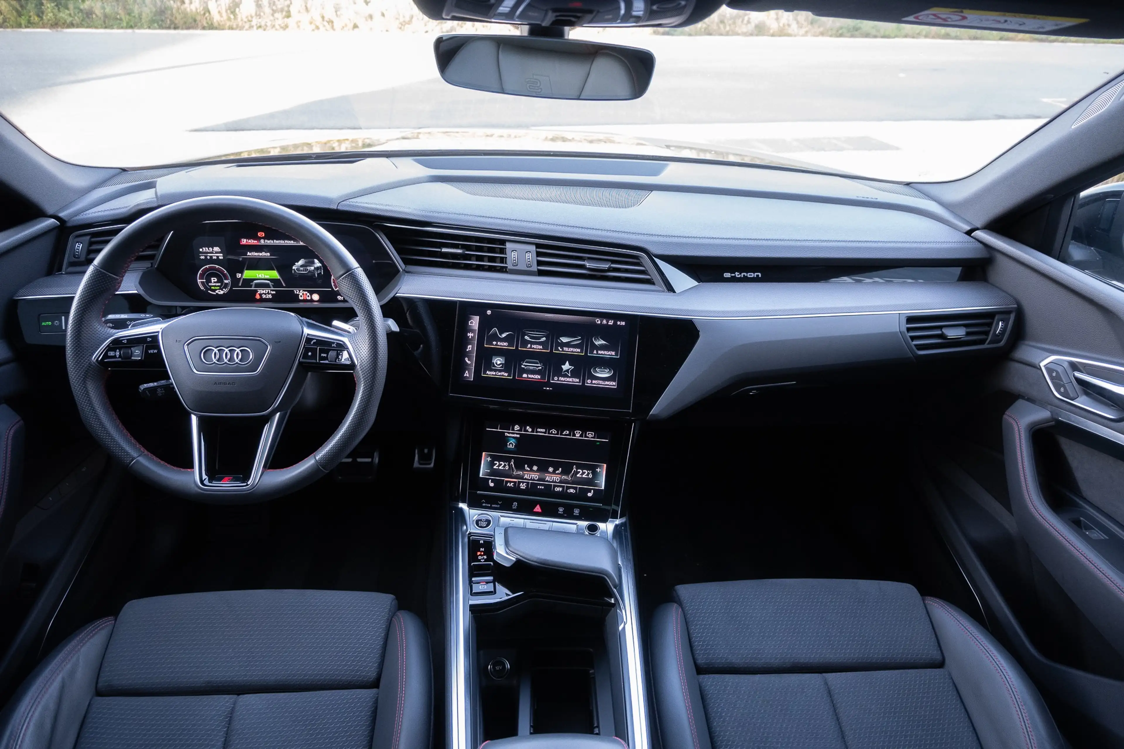 Audi Q8 e-tron Q8 Sportback 55 Quattro S line / FULL / B&O / Pano / 360° / Trekhaak — photo 15