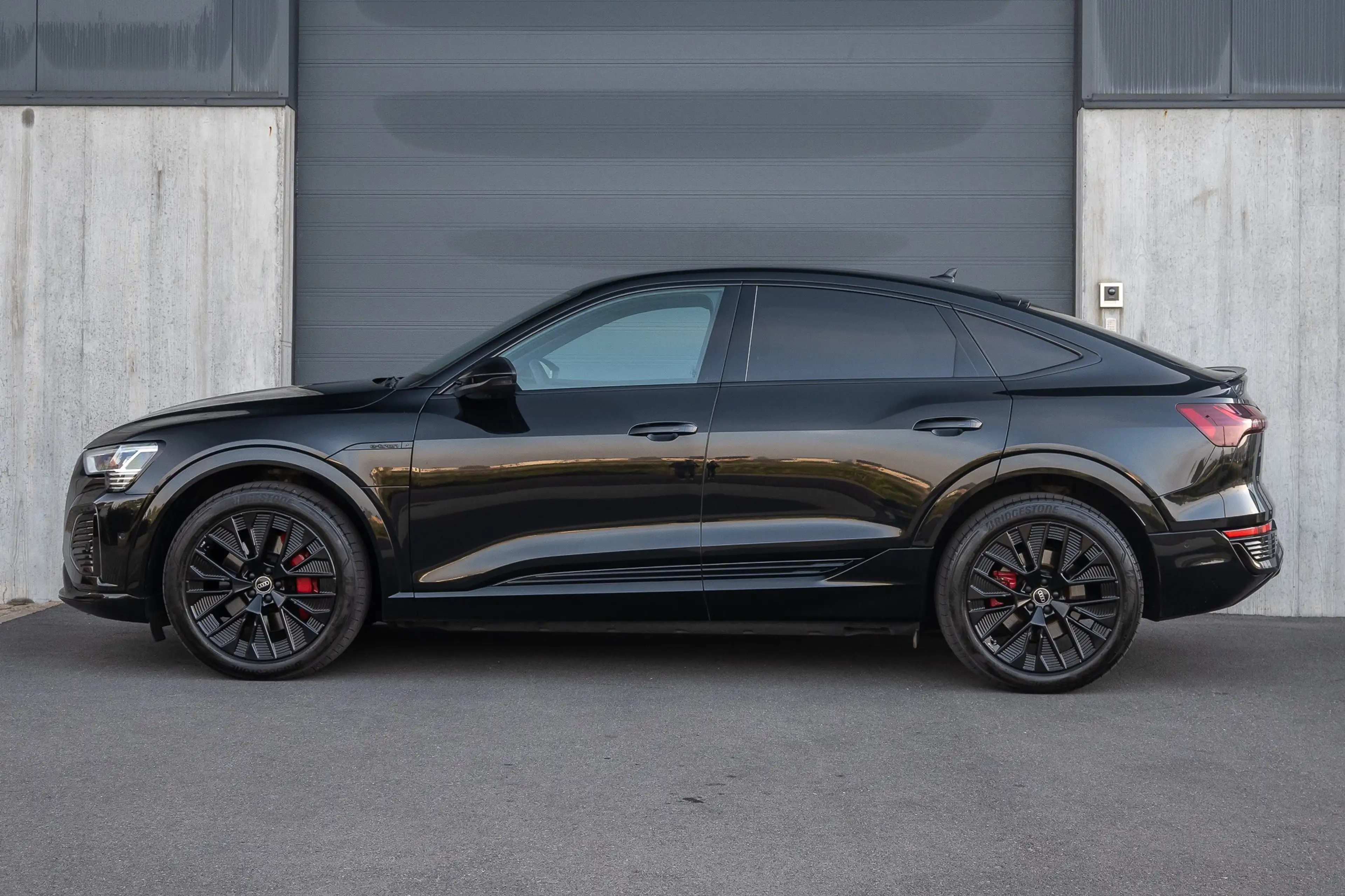 Audi Q8 e-tron Q8 Sportback 55 Quattro S line / FULL / B&O / Pano / 360° / Trekhaak — photo 6