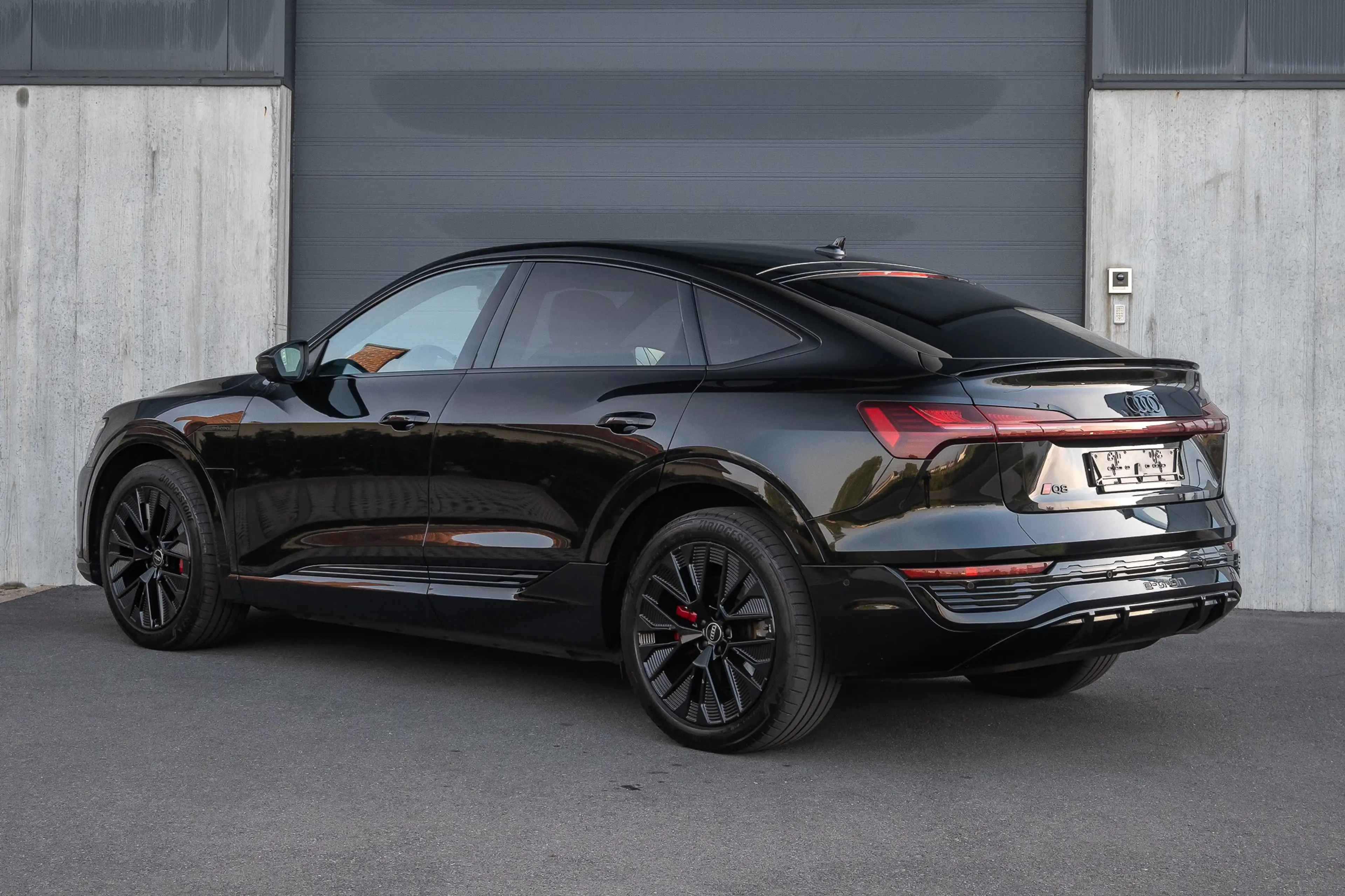 Audi Q8 e-tron Q8 Sportback 55 Quattro S line / FULL / B&O / Pano / 360° / Trekhaak — photo 5