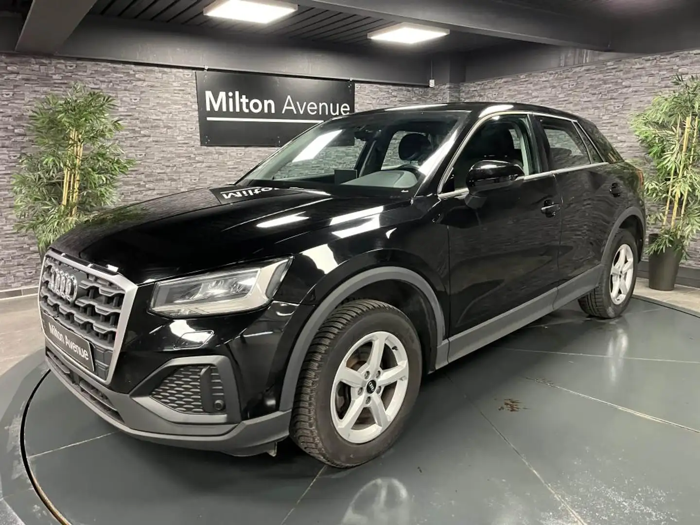 Audi Q2 1.5 35 TFSI - 150 - BV S-tronic Business line Noir - 1