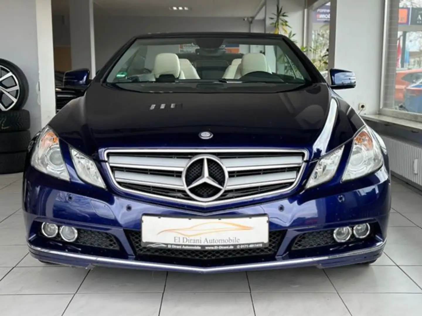 Mercedes-Benz E 250 CGI BE Cabrio Aut/Designo/AirScarf/SHZ/Nav Bleu - 2
