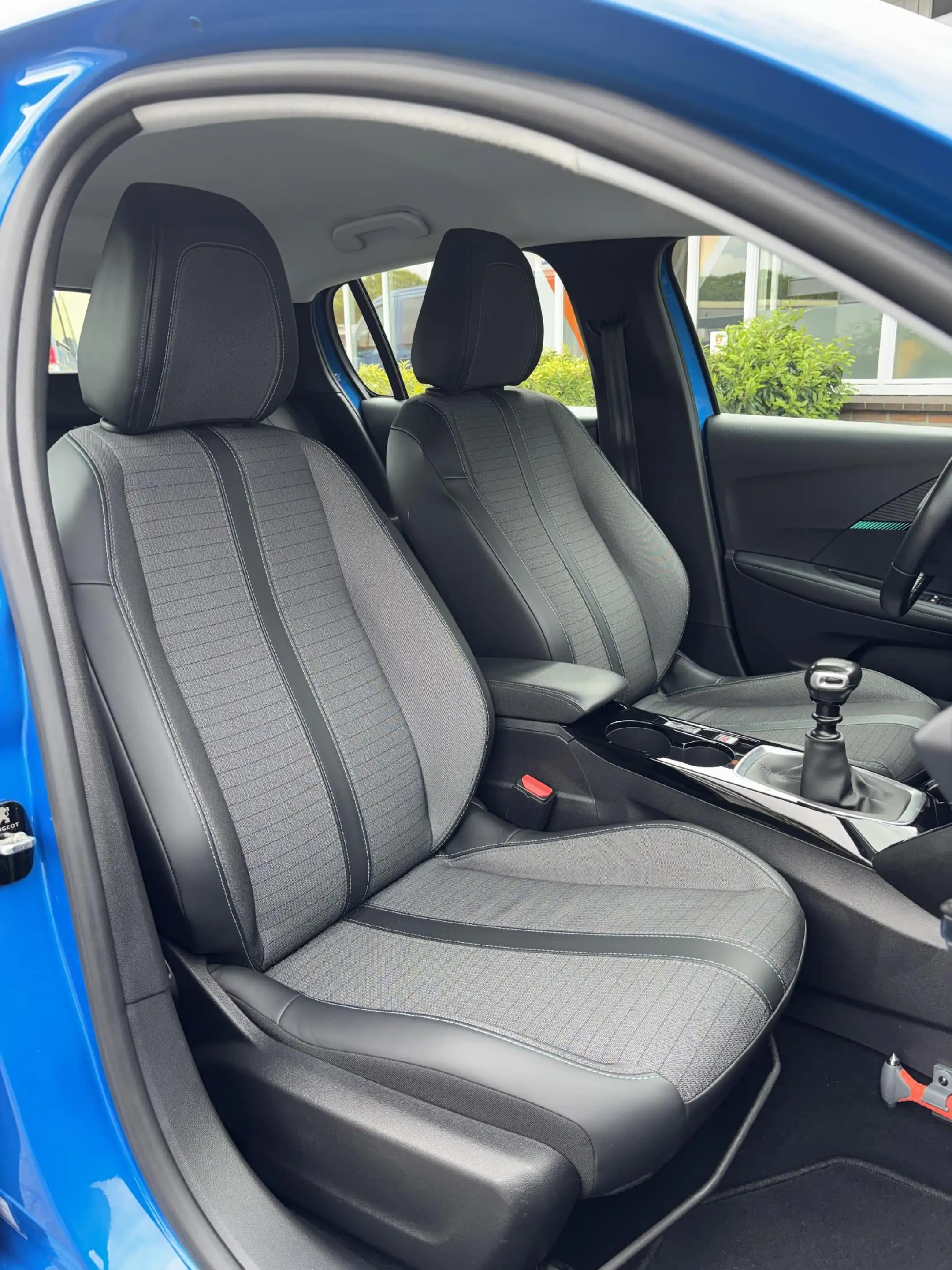 Peugeot 208 1.2 PureTech Allure |Virtual|Navigatie| — photo 17