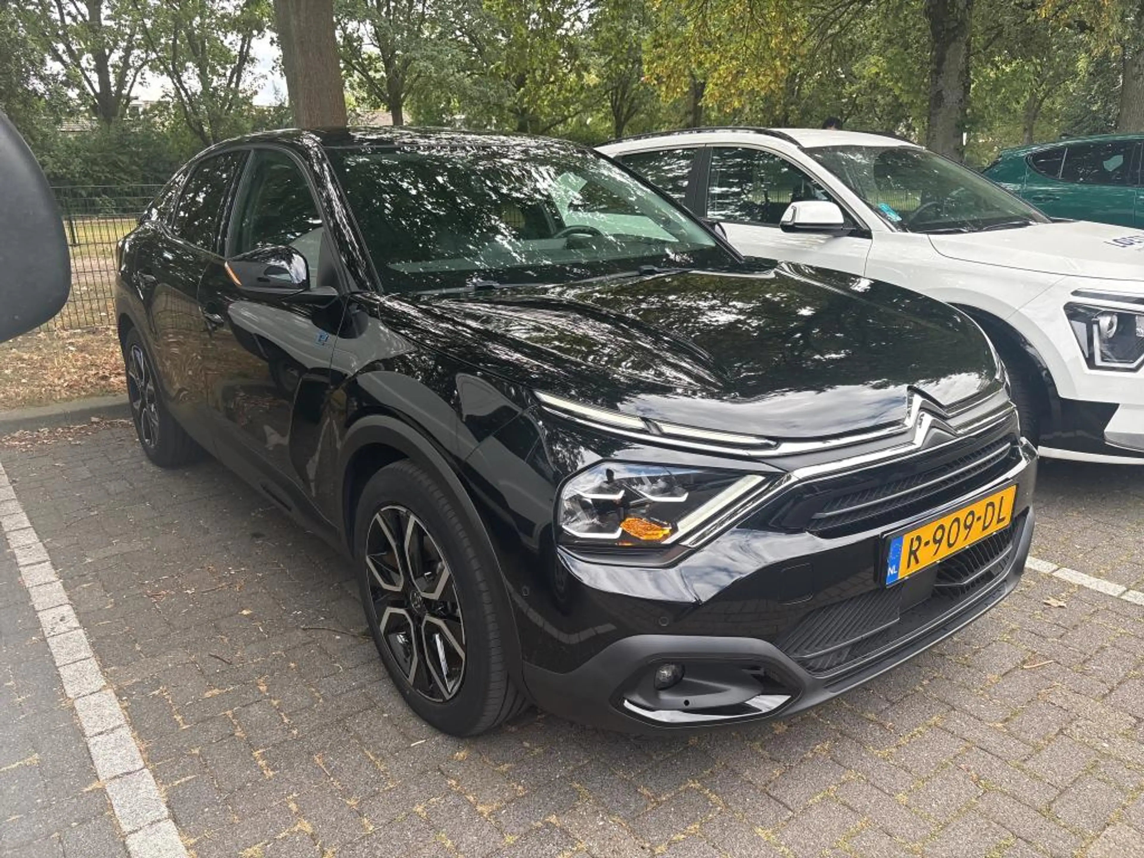 Citroen E-C4 Electric Shine 50 kWh Navi | Leder | Panoramadak | — photo 5