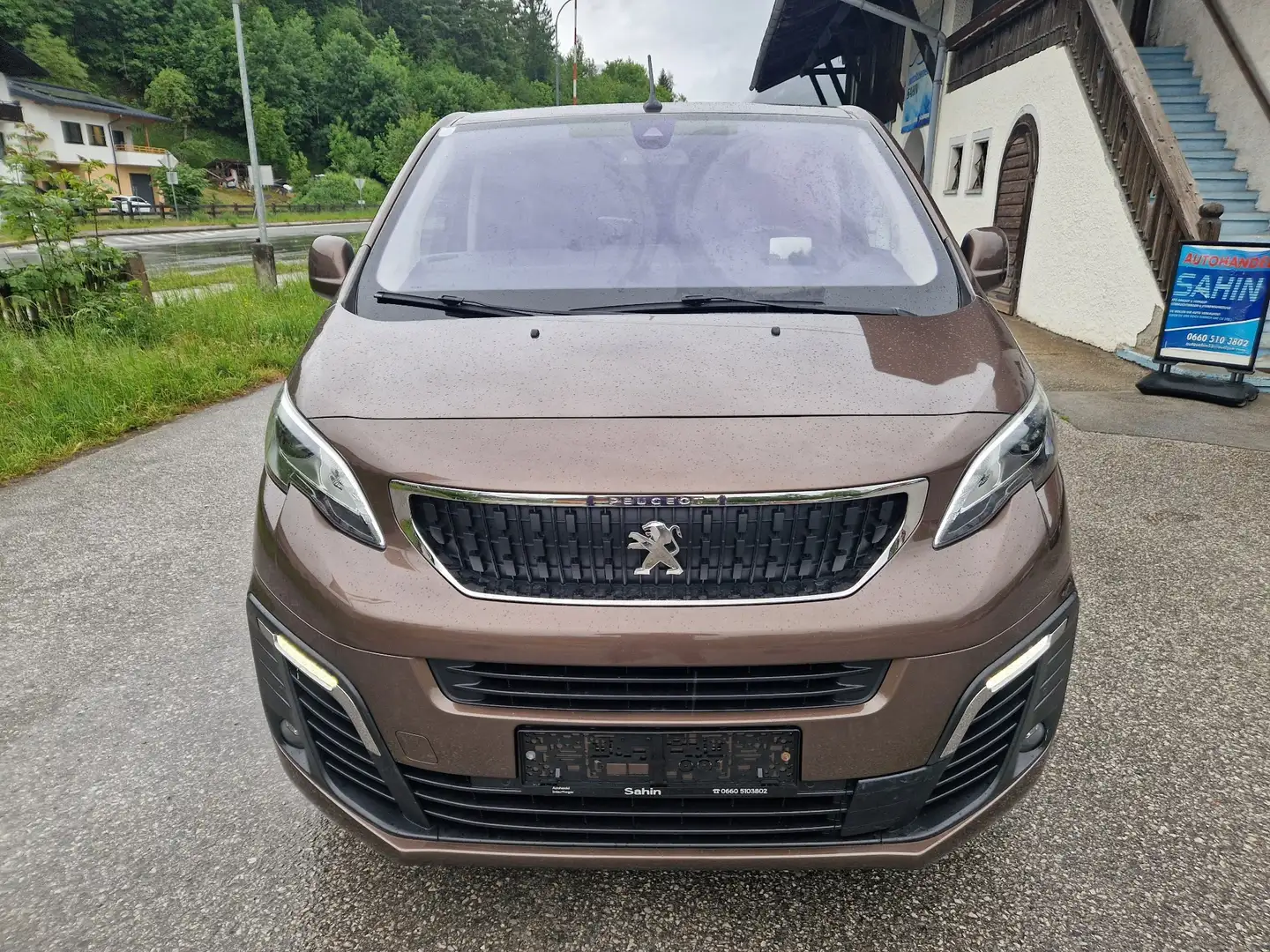 Peugeot Traveller Active L2 Braun - 2