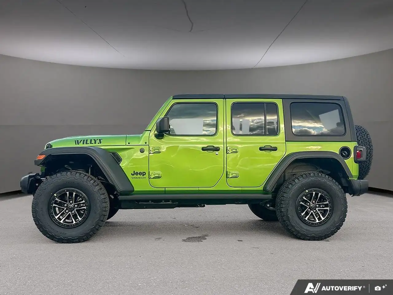 Jeep Wrangler снимка Jeep Wrangler