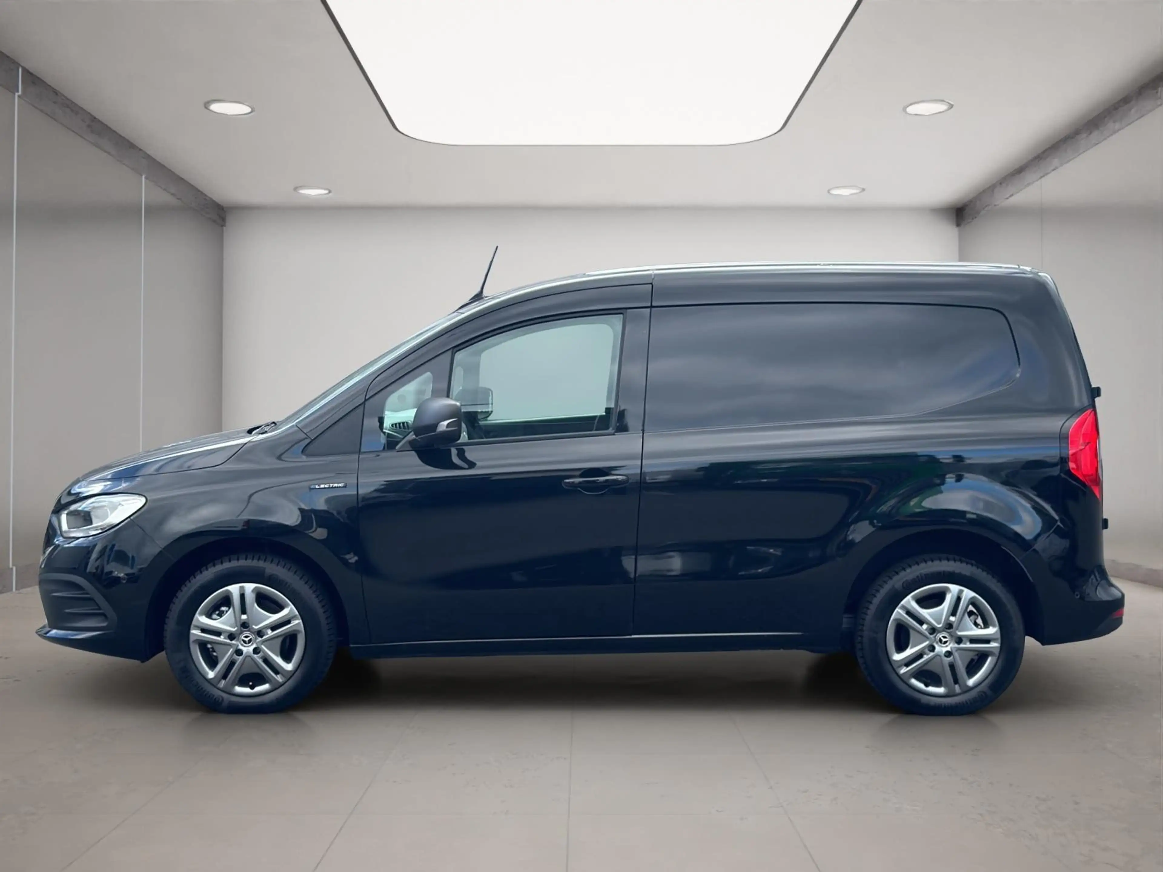 Mercedes-Benz Citan eCitan 112 Base L1 51 kWh — photo 2