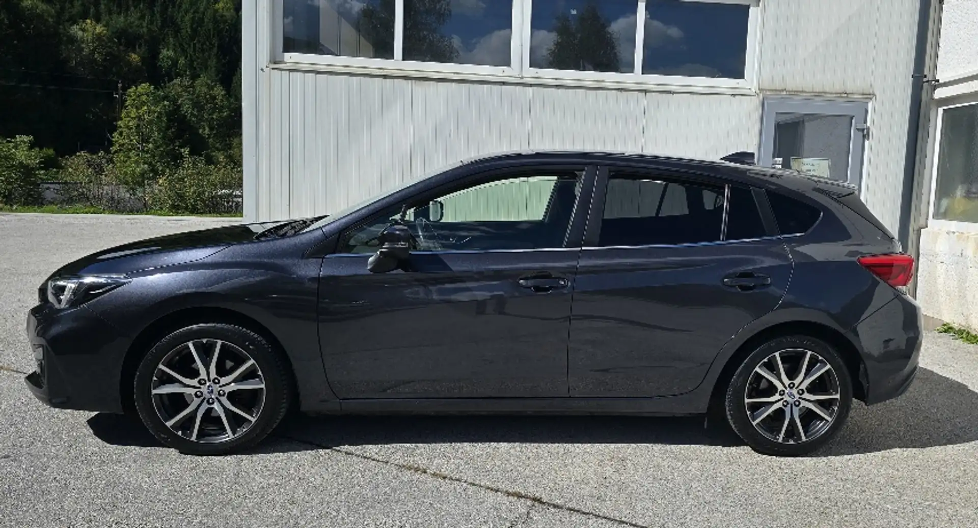 Subaru Impreza 1.6i-S CVT Style Navi AWD Aut Grau - 2