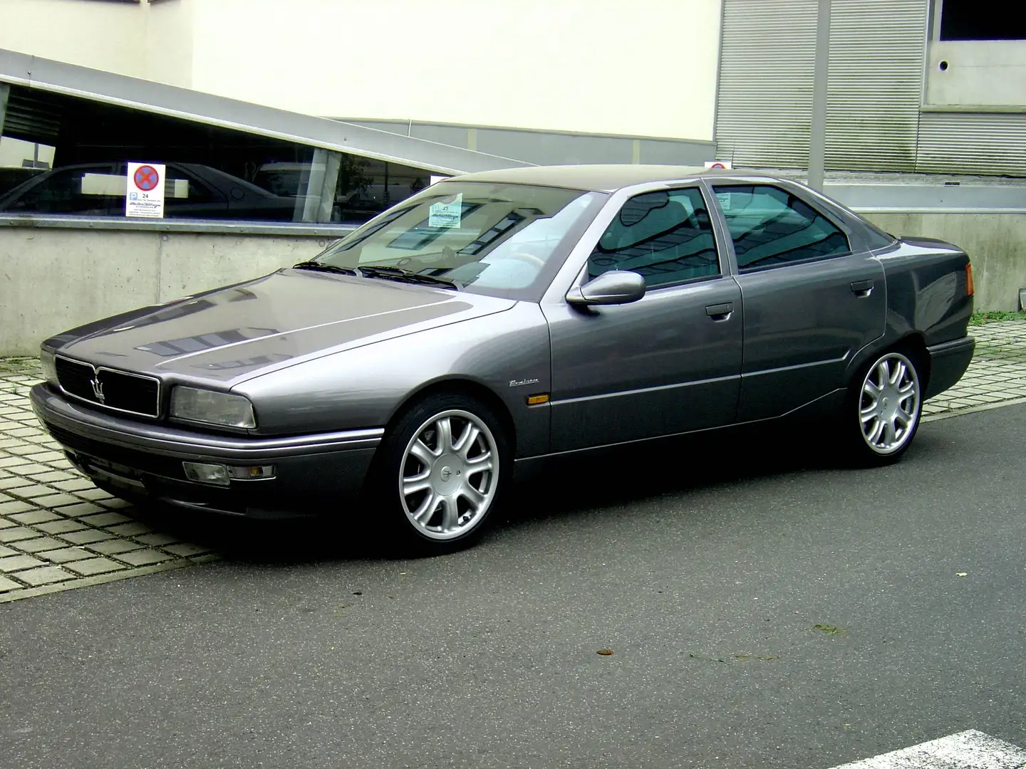 Maserati Quattroporte Quattroporte evoluzione V8 Aut. 3,2  Automatik Grau - 1