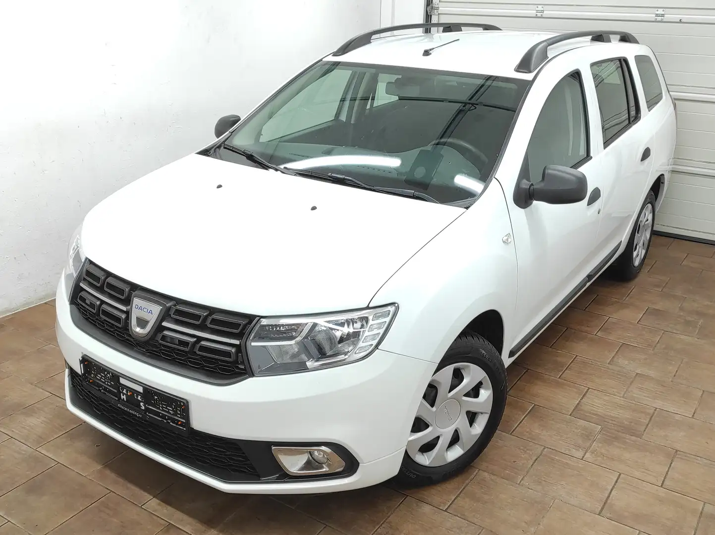 Dacia Logan 1.0 KOMBI EURO-6 KLIMA LED BC USB ALLWETTER ESP ZV Blanc - 2
