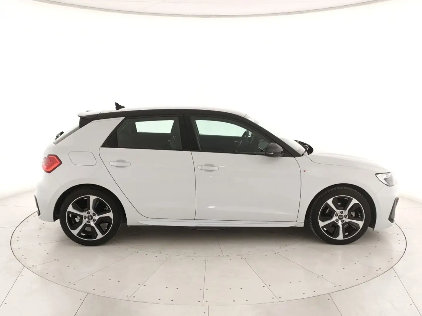 Audi A1 Sportback 30 1.0 tfsi S Line Edition 116cv Bianco - 2