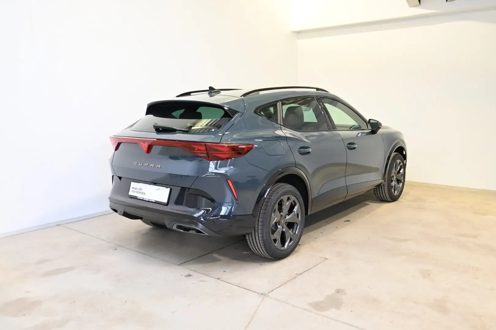 CUPRA Formentor 1.5 TSI 150 PS ACT Blau - 2