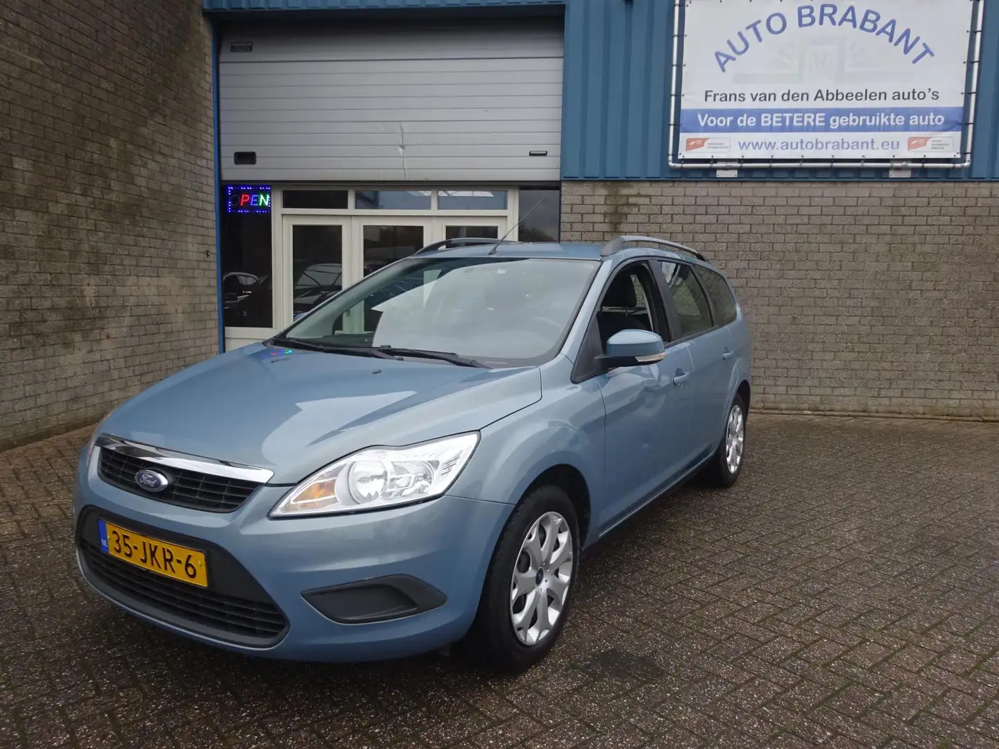 Ford Focus Wagon 1.4 Trend Bleu - 1