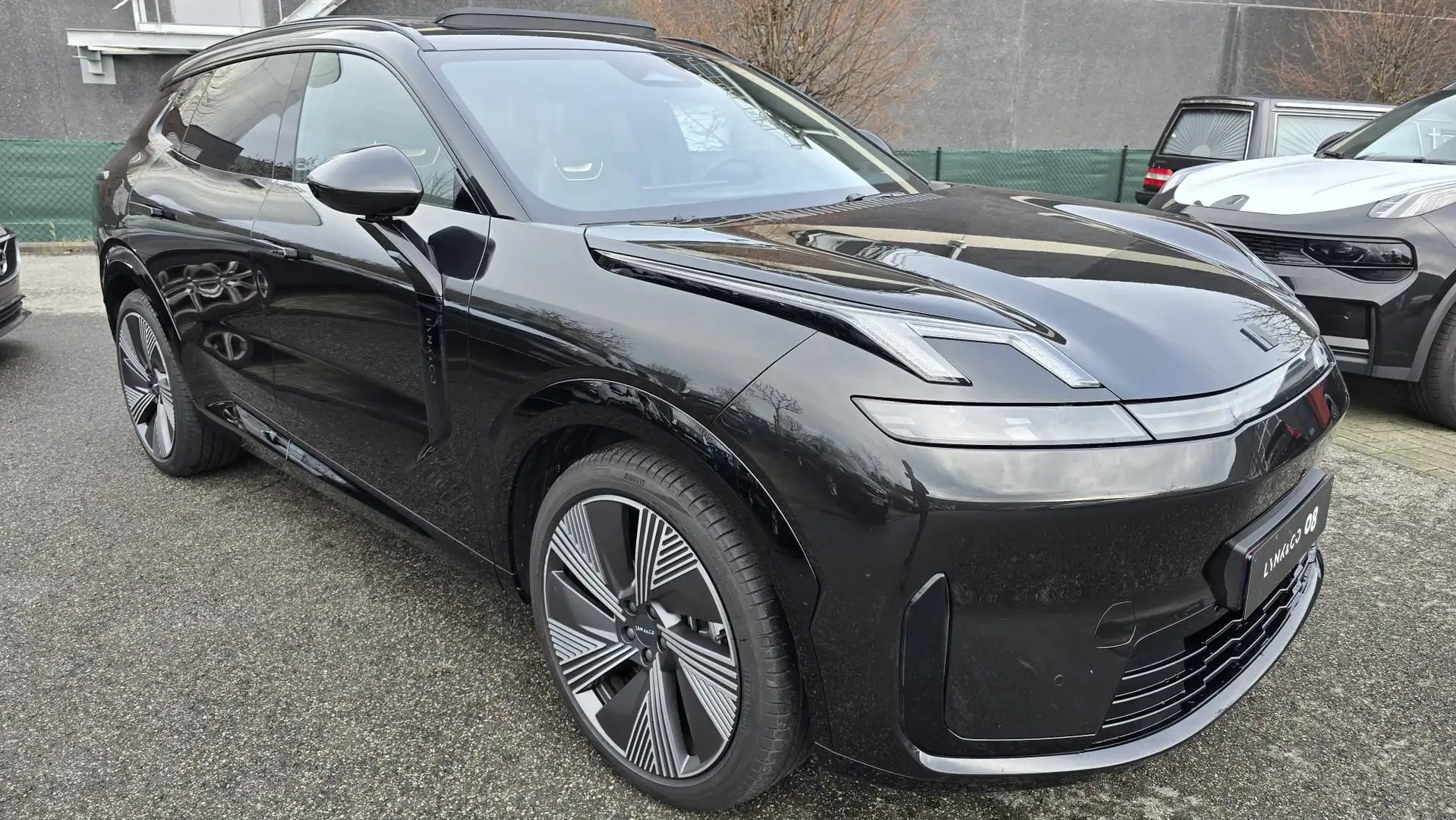 Lynk & Co 08 More - stock actie Noir - 2