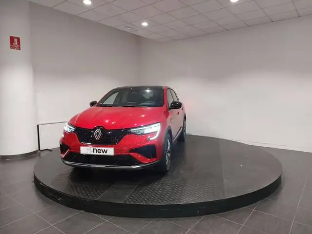 2025 Renault Arkana in Red for sale