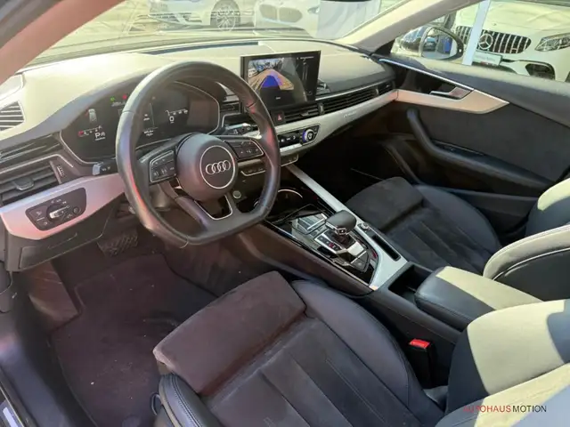 Audi A4 view 9