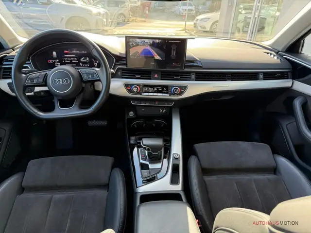 Audi A4 view 12